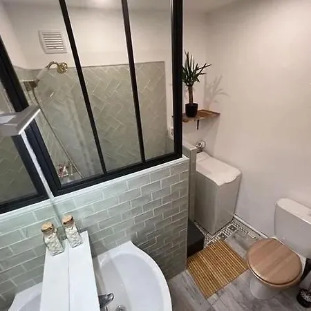 Apartment Beautiful 2 Bedroom Perpignan